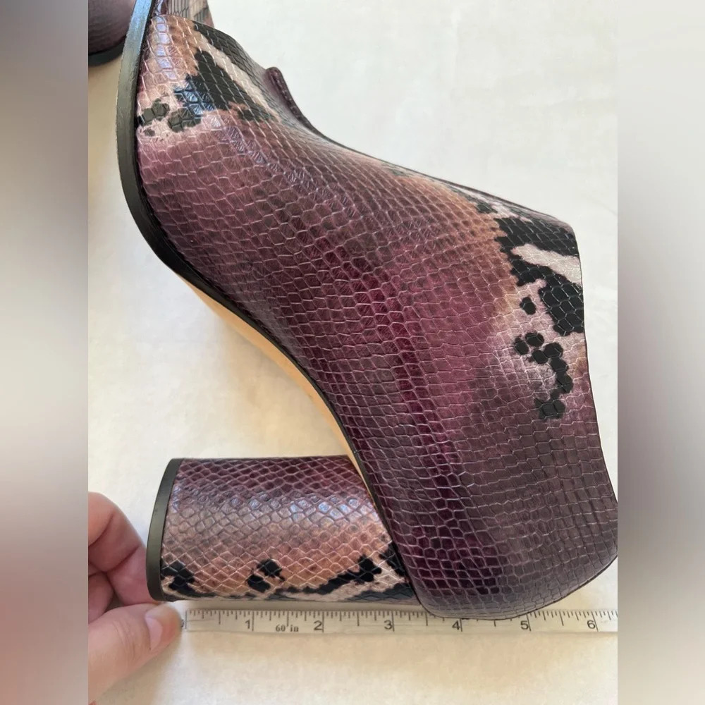 Donald Pliner Fouu snake print leather shooties sandals double strap heels 8,5 - Picture 7 of 9